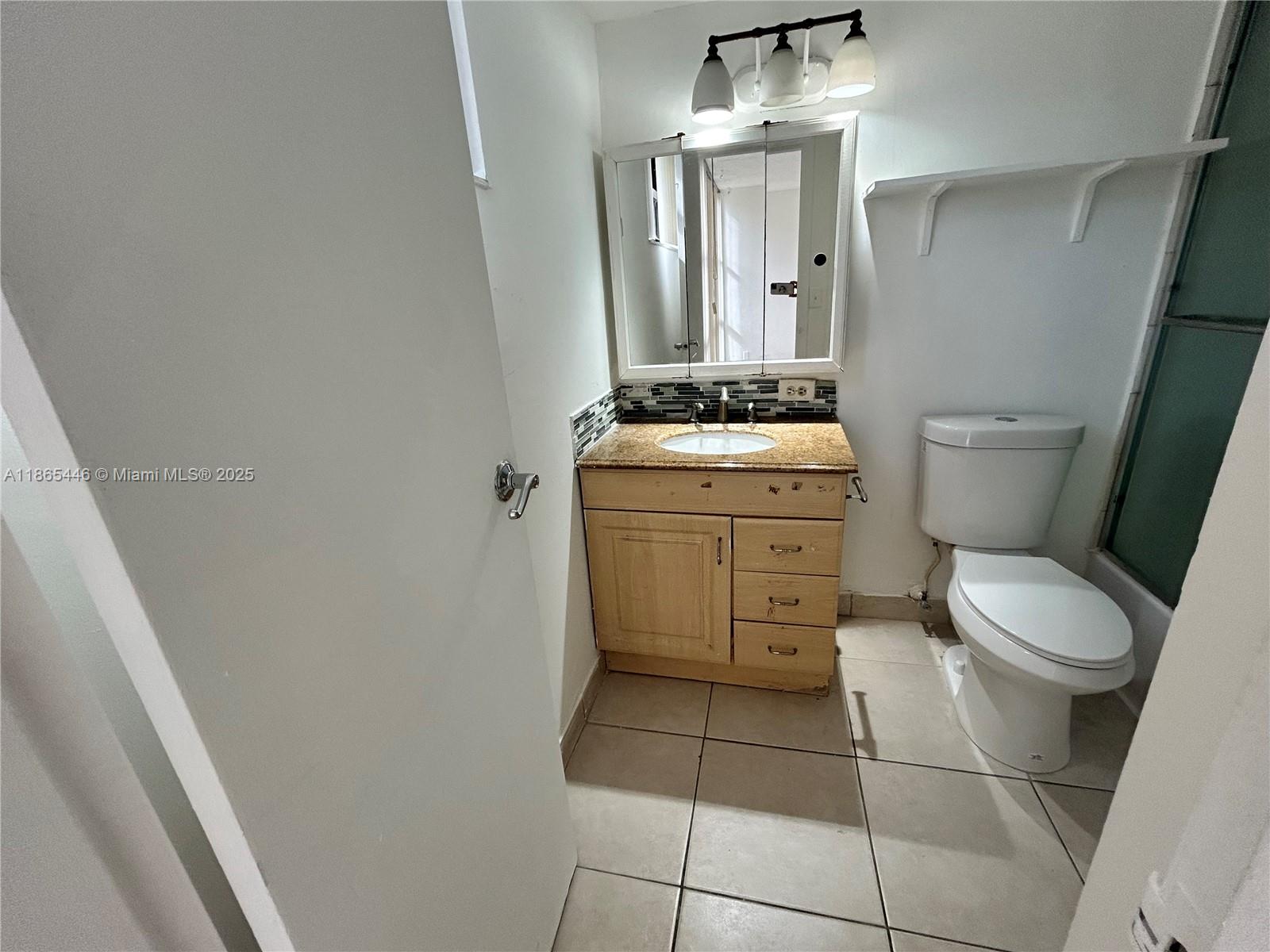 PLAZA OF AMERICAS CONDO P - Residential Lease