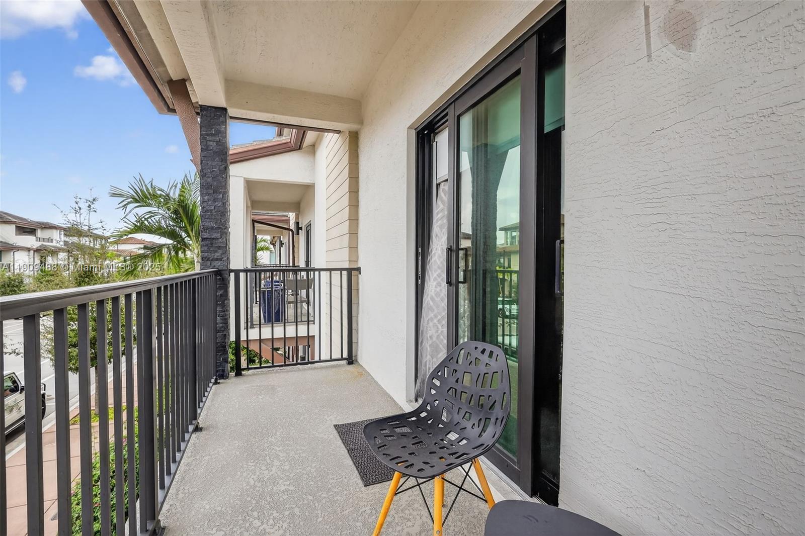 DOWNTOWN DORAL SOUTH - Residential