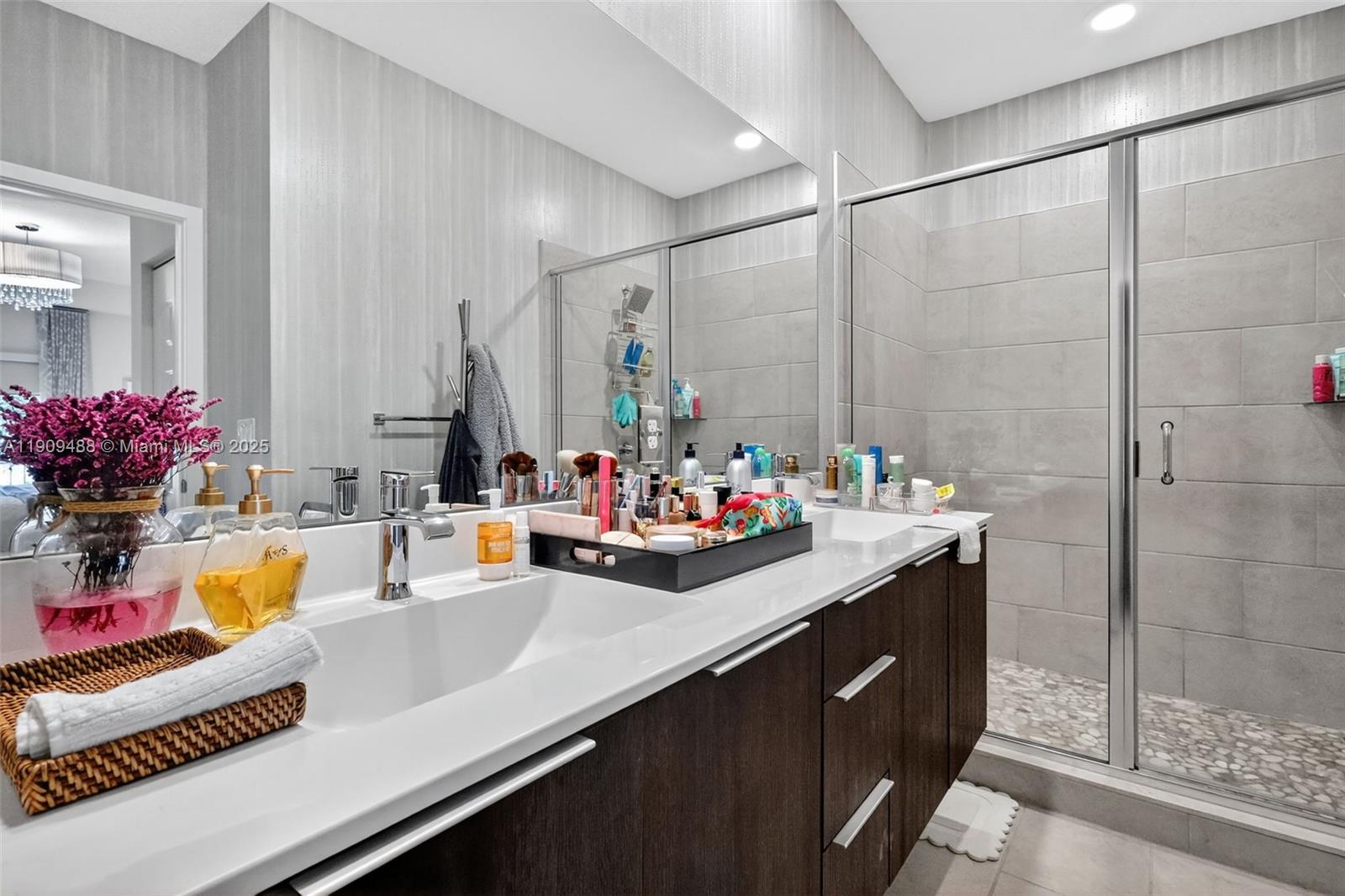 DOWNTOWN DORAL SOUTH - Residential