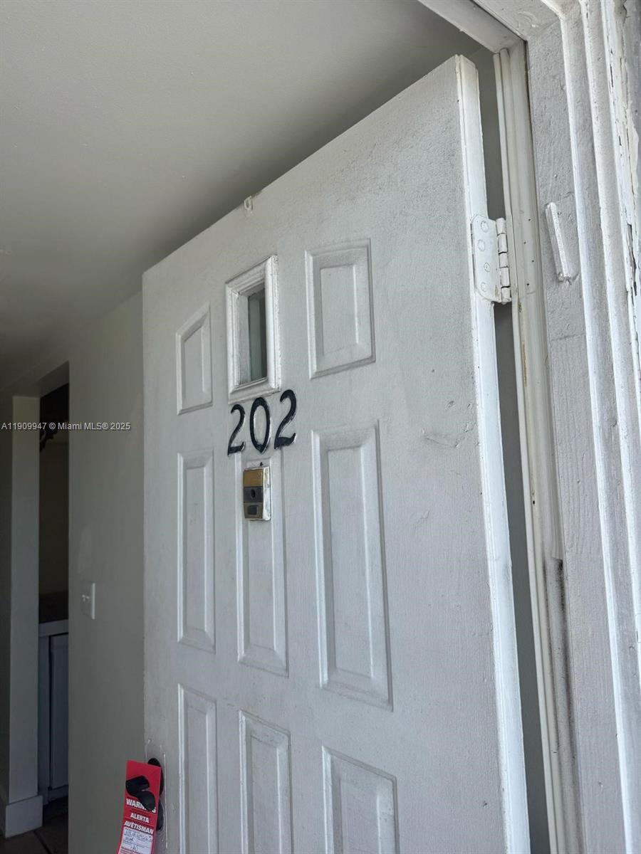 438 NE 210th Cir Ter 202-4B