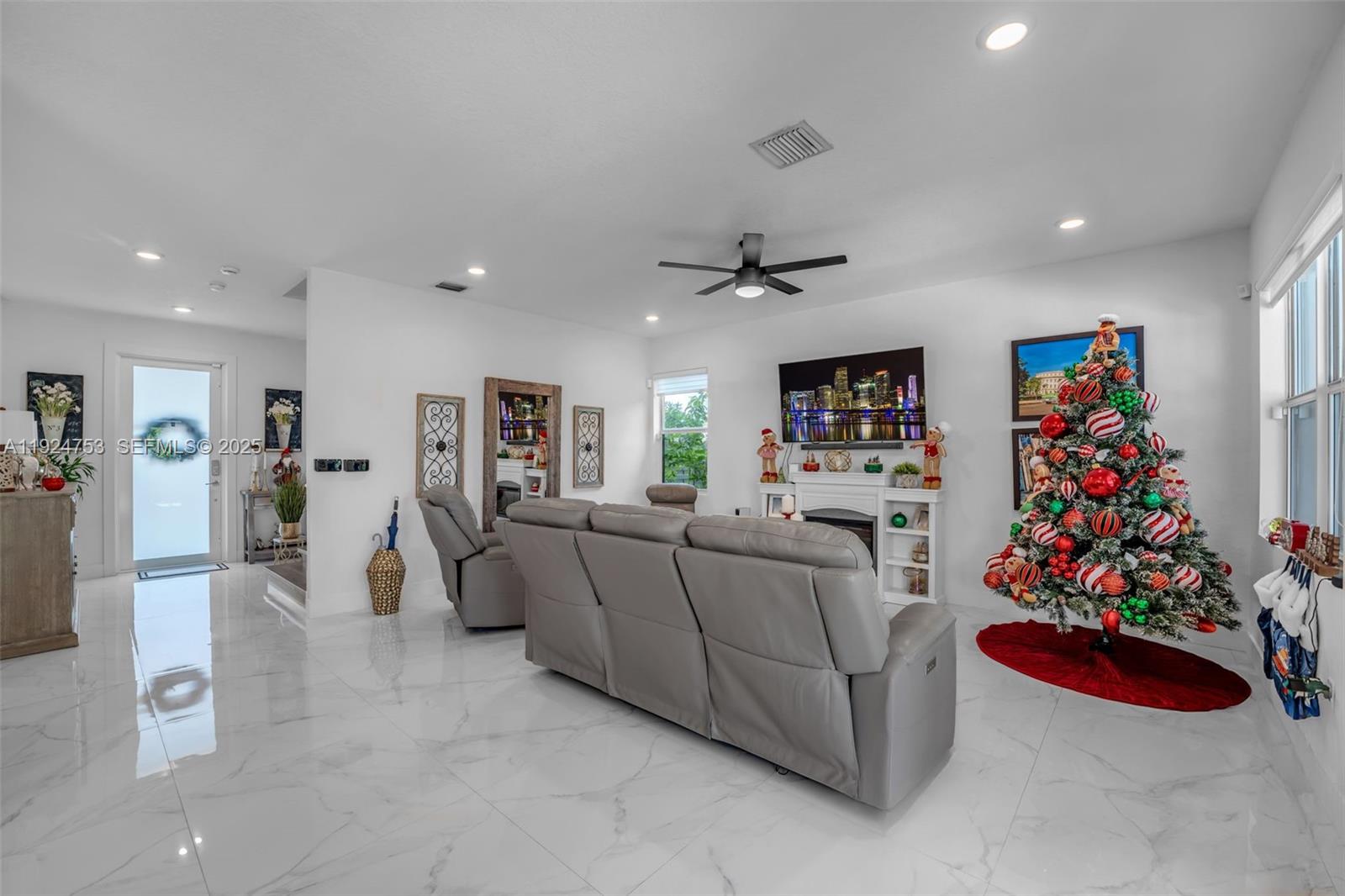 BRIGHT HOMES - Residential