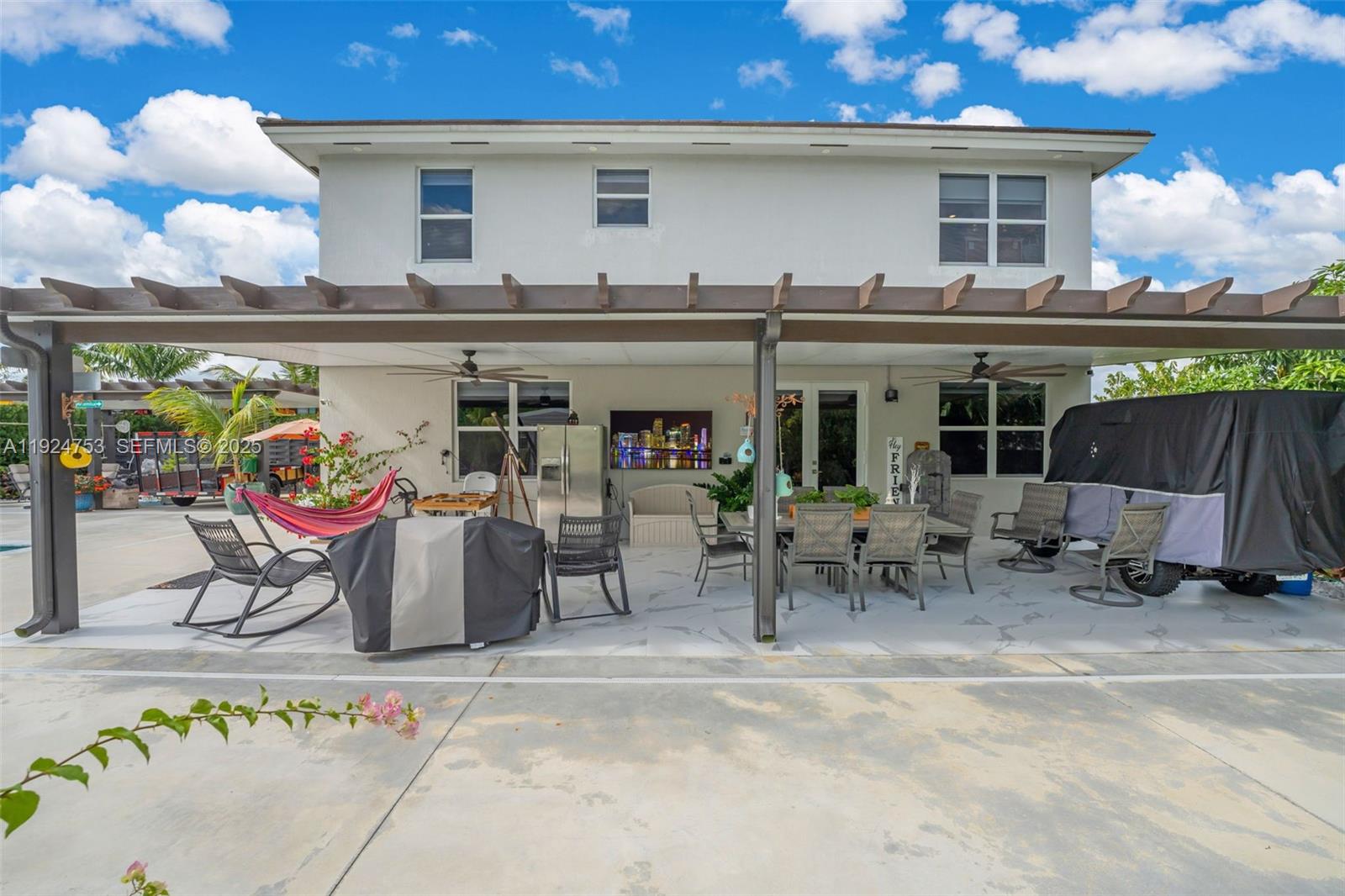 BRIGHT HOMES - Residential