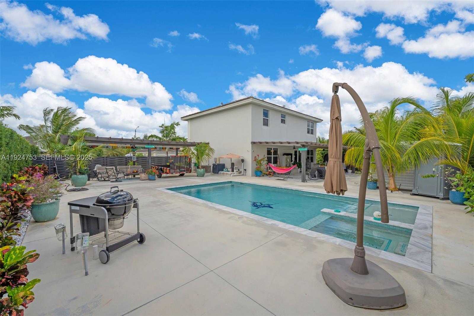 BRIGHT HOMES - Residential