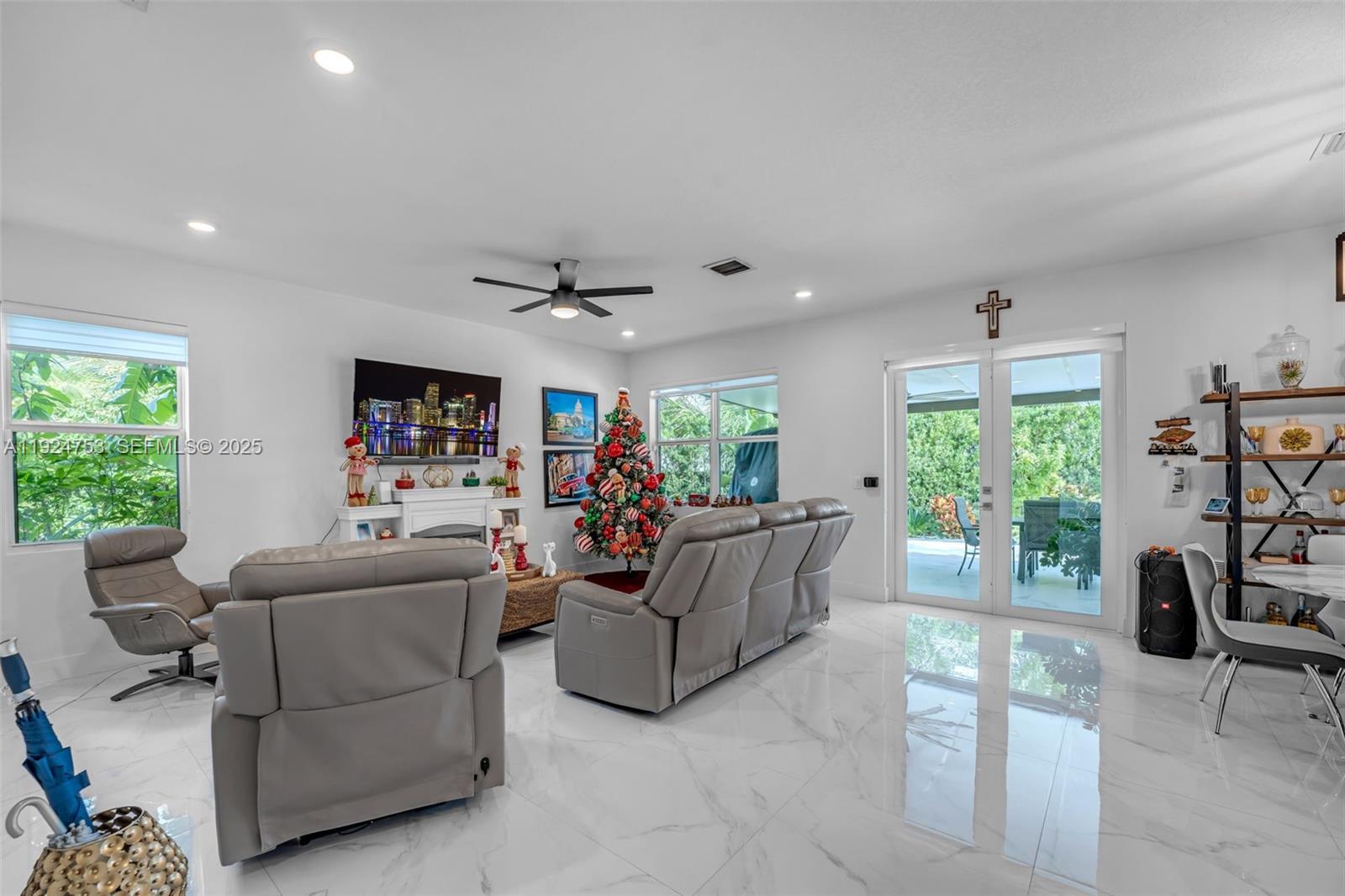 BRIGHT HOMES - Residential