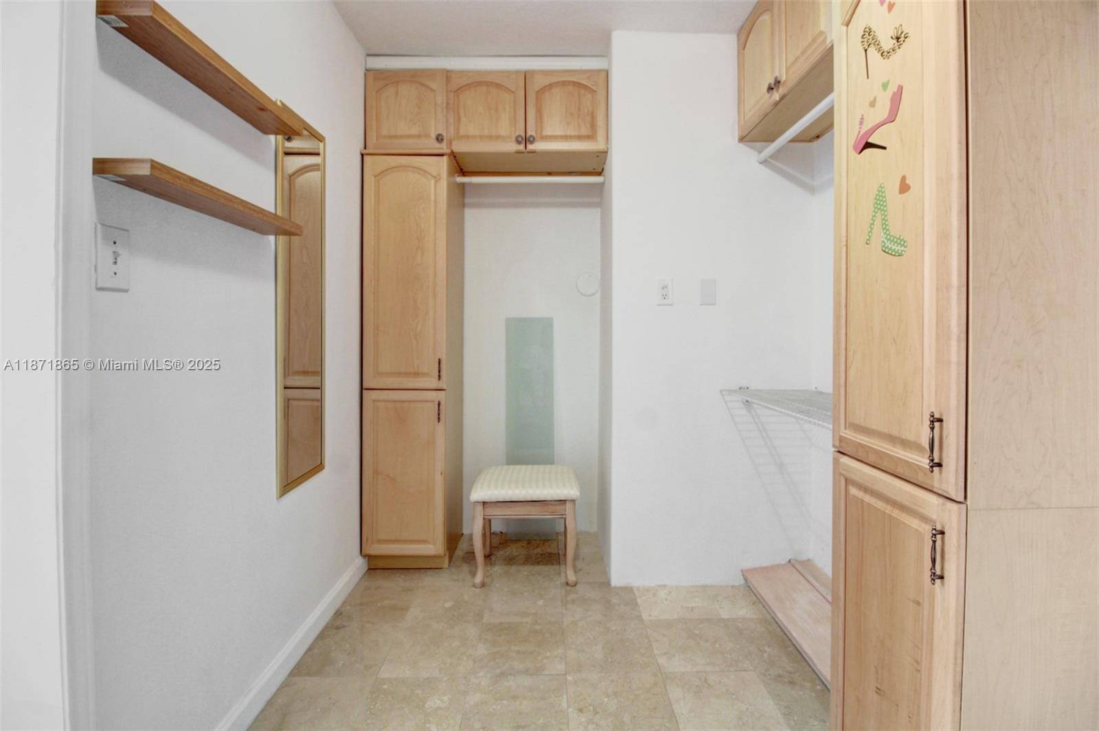 TROPICAL ESTATES 1ST ADDN - Residential