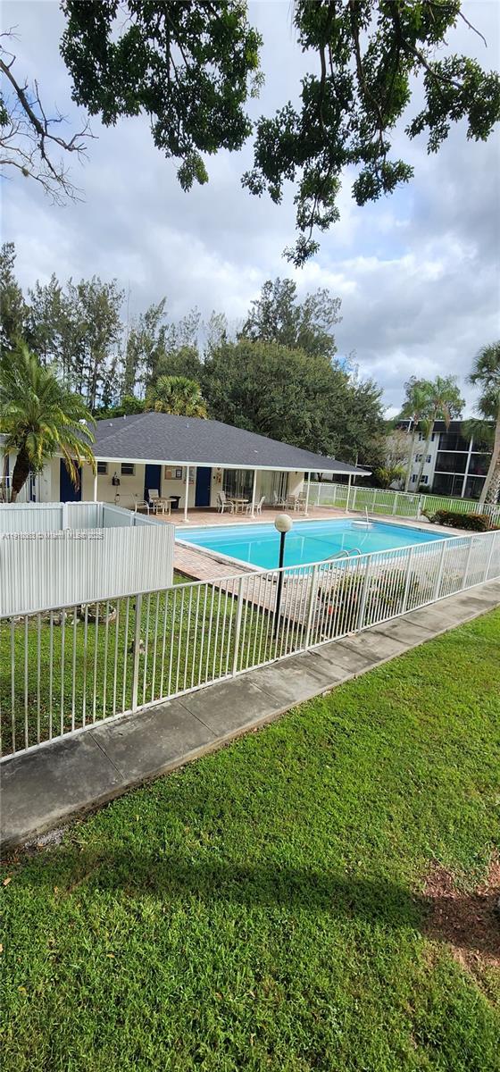 ETON COUNTRYSIDE III COND - Residential