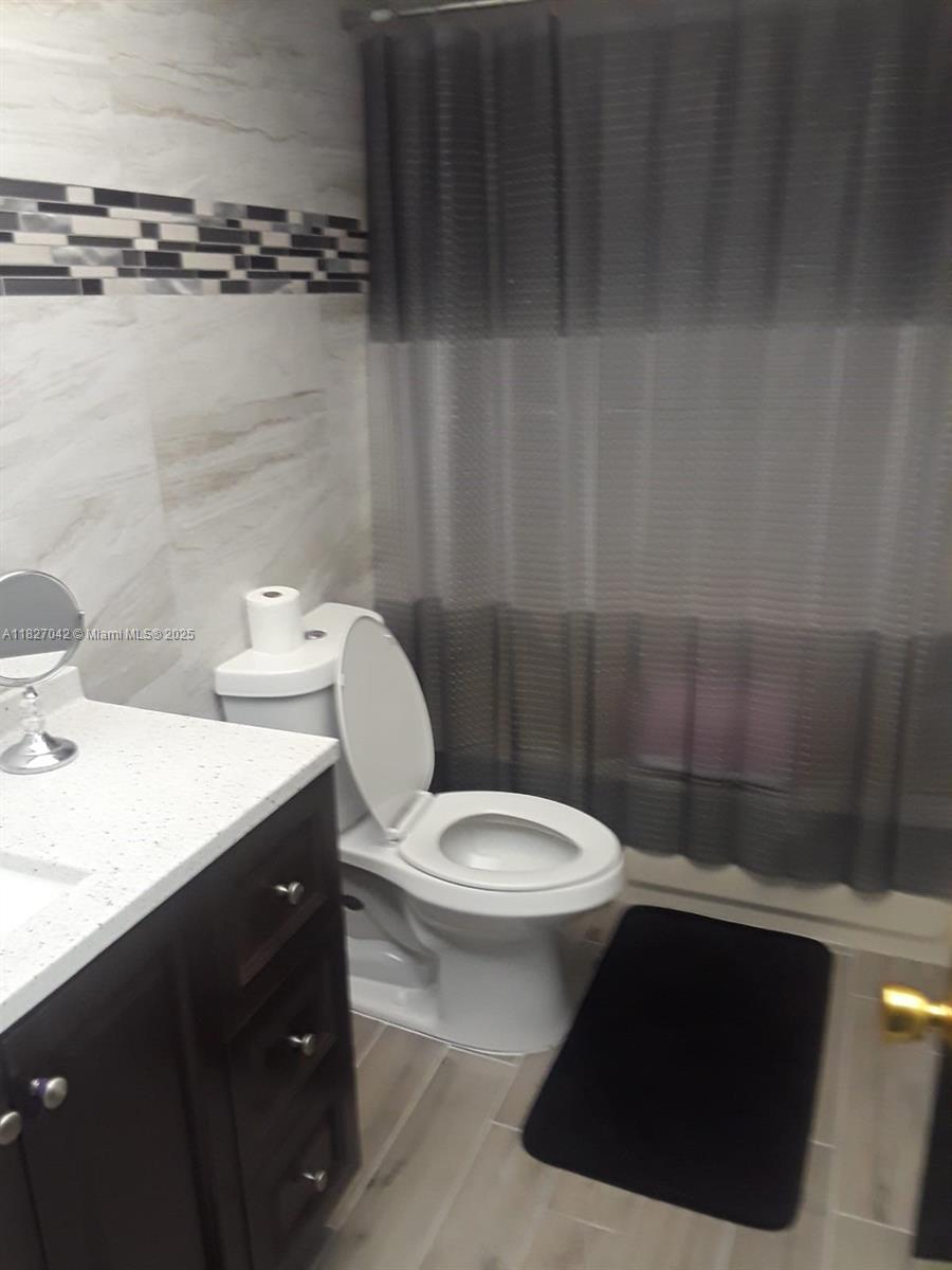 MEADOWBROOK CONDO APTS BL - Residential