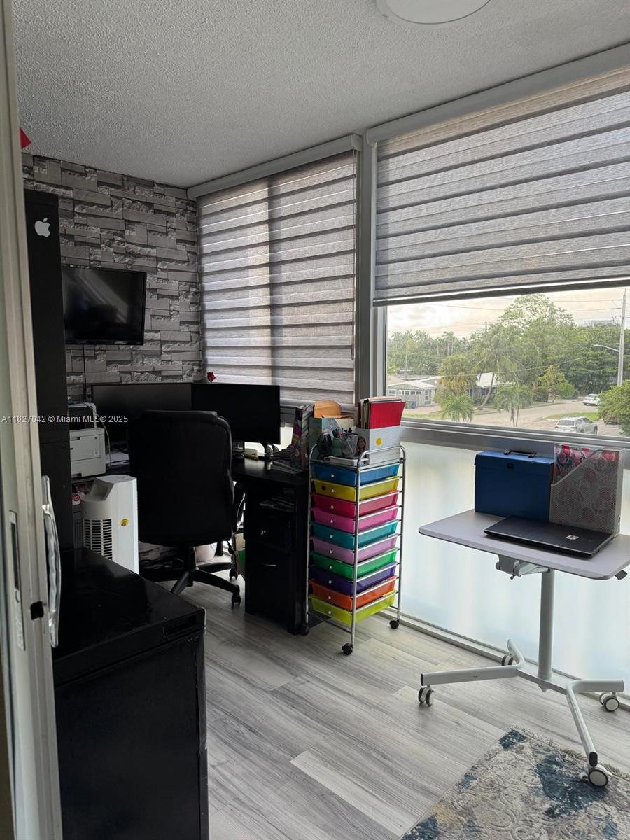 MEADOWBROOK CONDO APTS BL - Residential