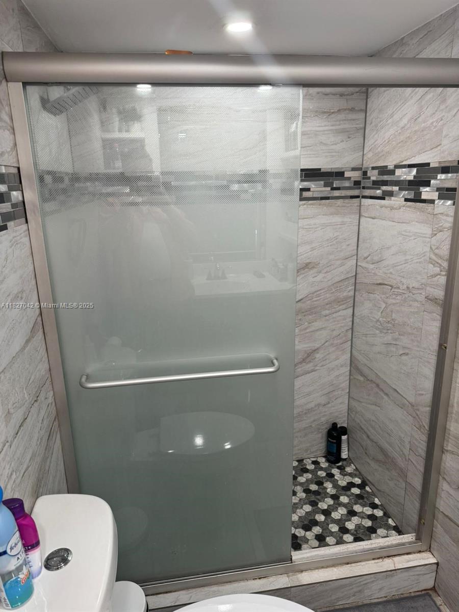 MEADOWBROOK CONDO APTS BL - Residential