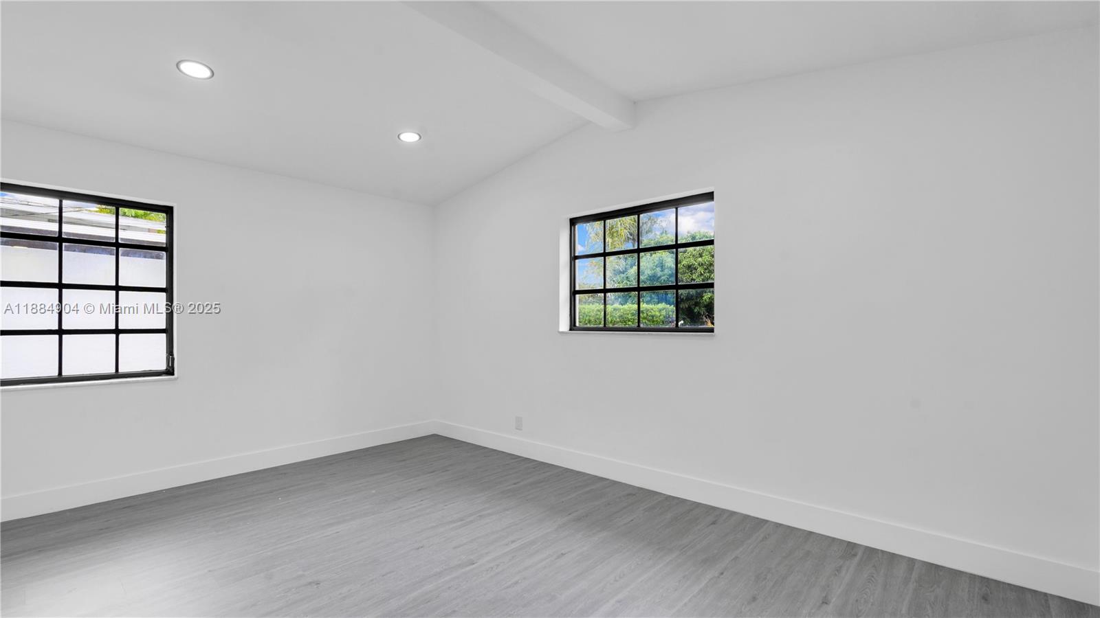 LAUDERDALE ISLES NO 2 - Residential Lease
