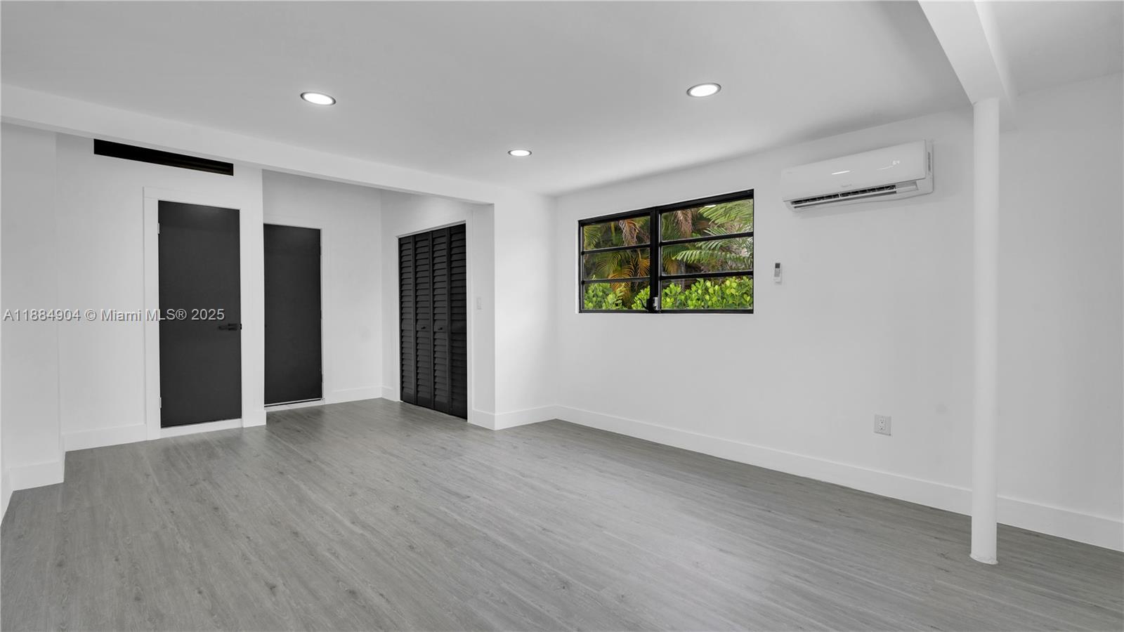 LAUDERDALE ISLES NO 2 - Residential Lease