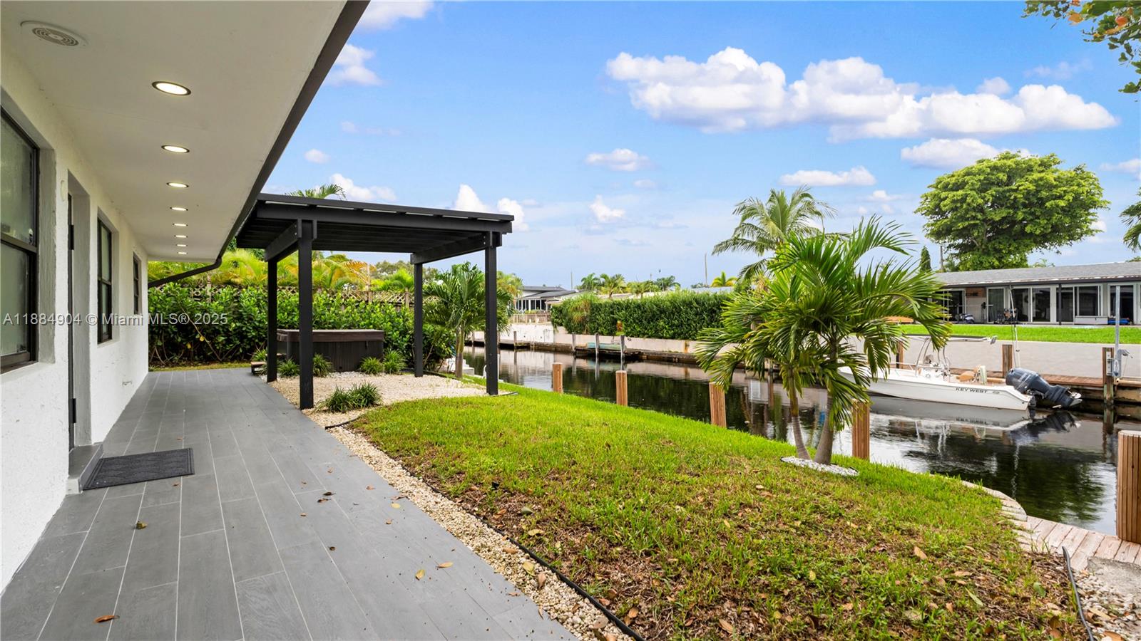 LAUDERDALE ISLES NO 2 - Residential Lease