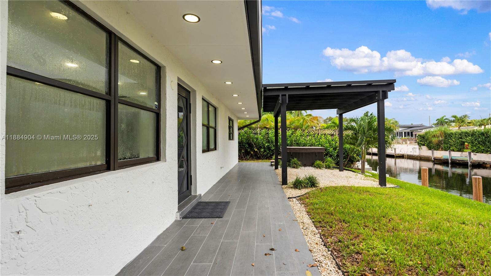 LAUDERDALE ISLES NO 2 - Residential Lease
