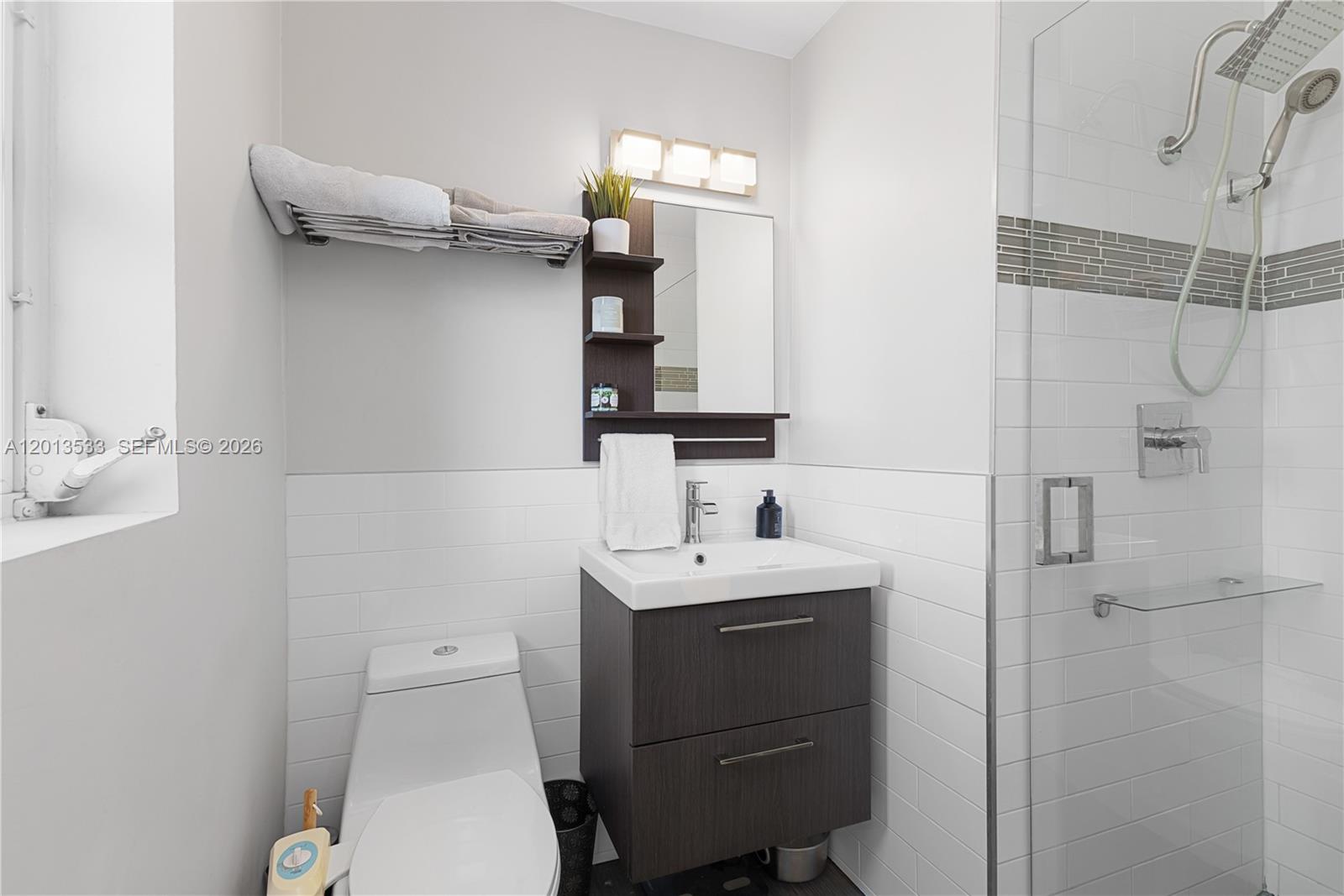 WILTON ESTATES RESUB - Residential