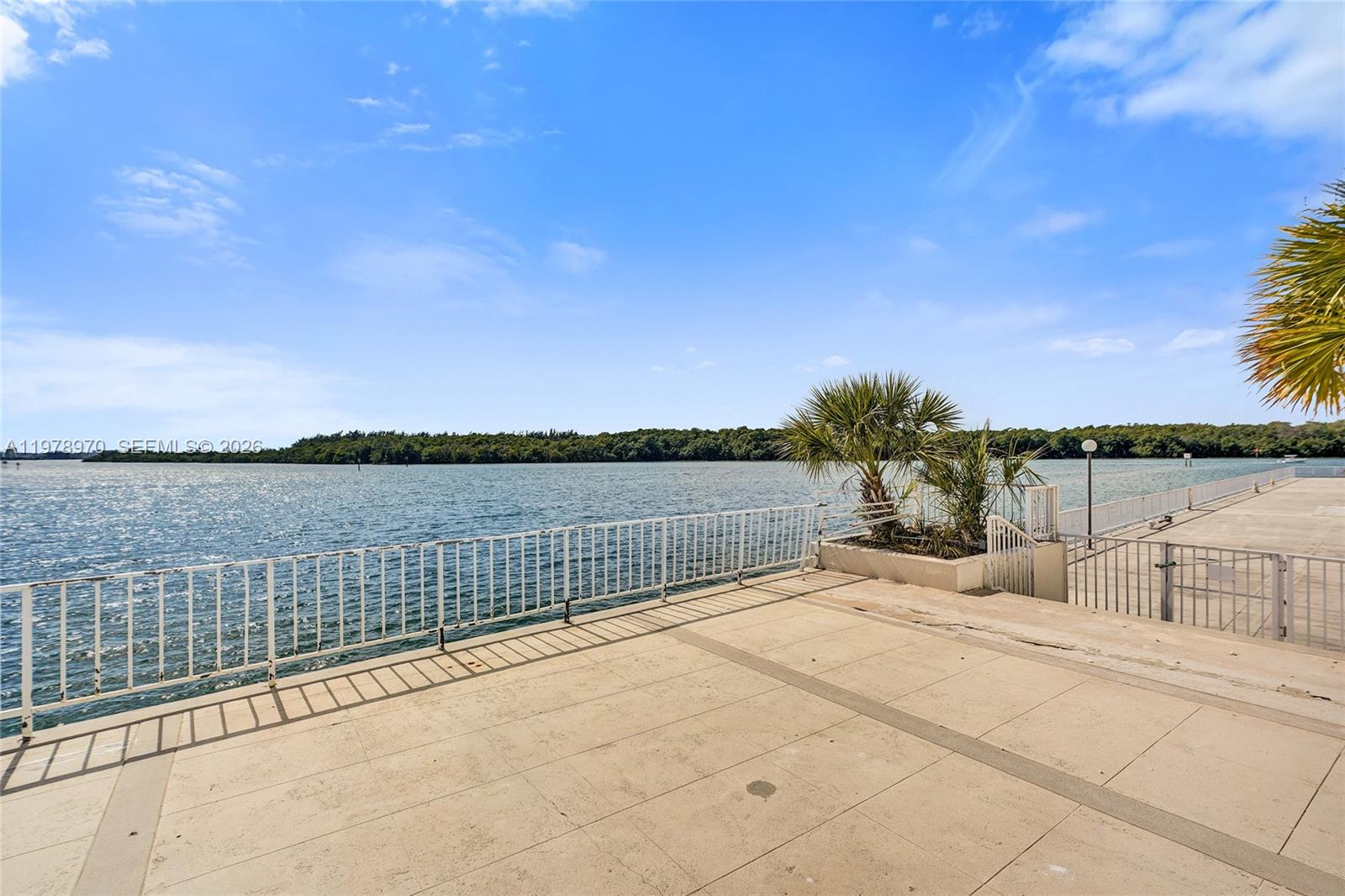 ARLEN HOUSE CONDO - Residential