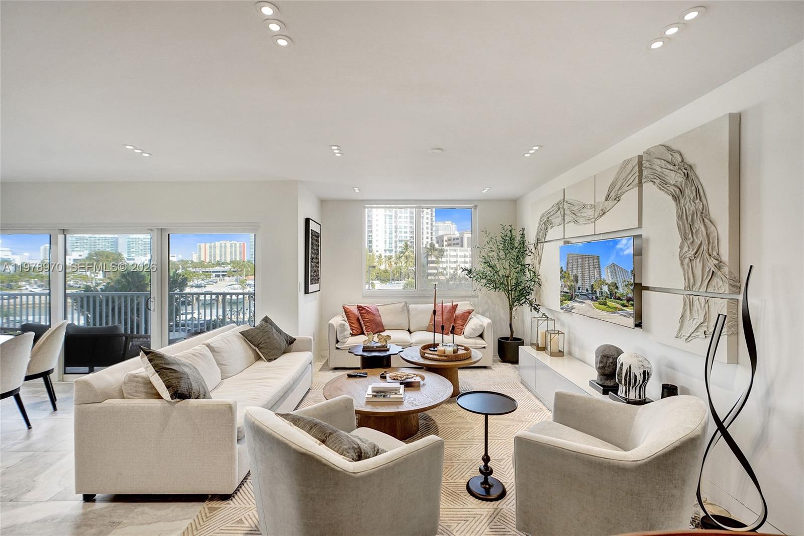 ARLEN HOUSE CONDO - Residential