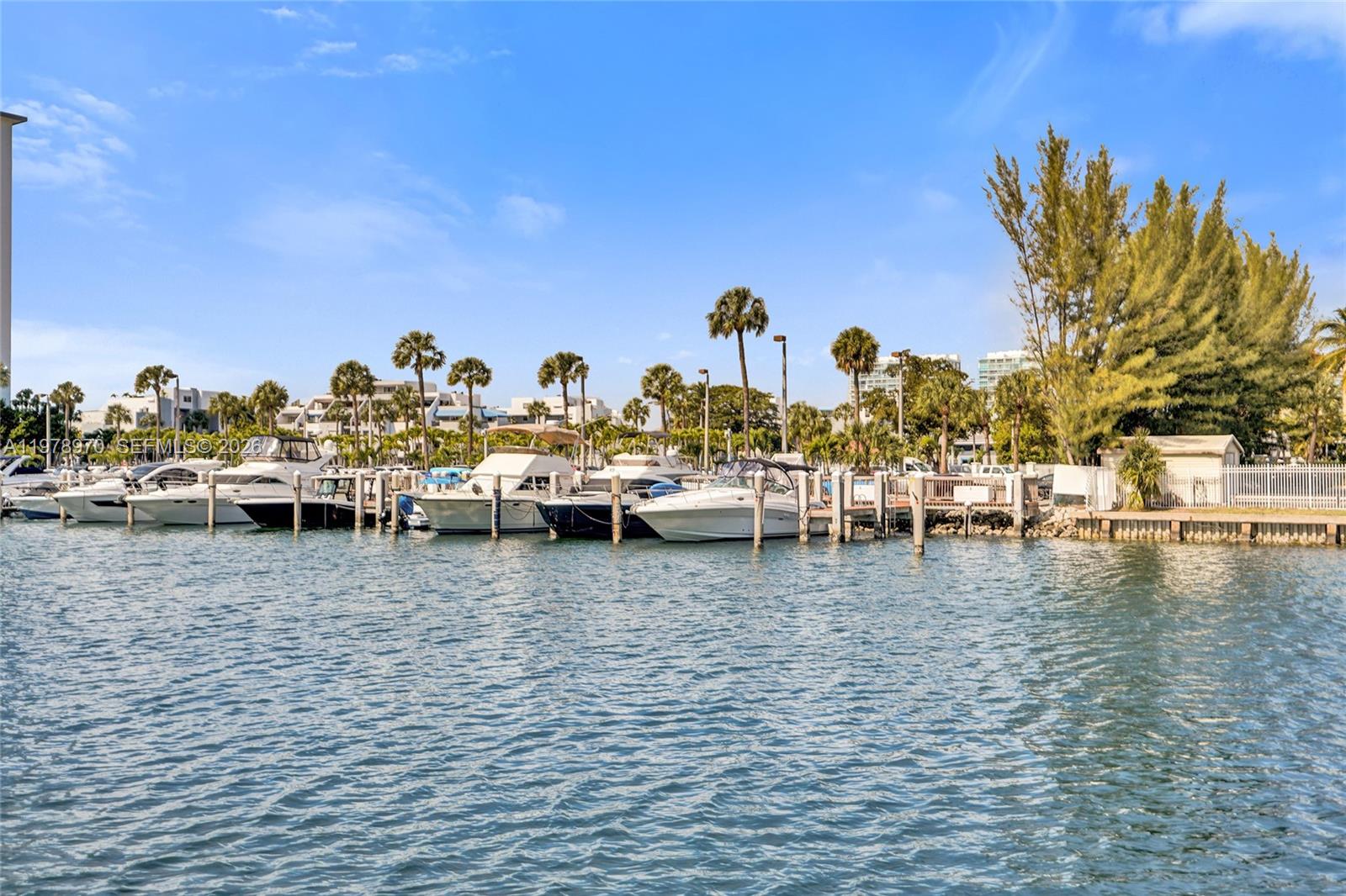 ARLEN HOUSE CONDO - Residential