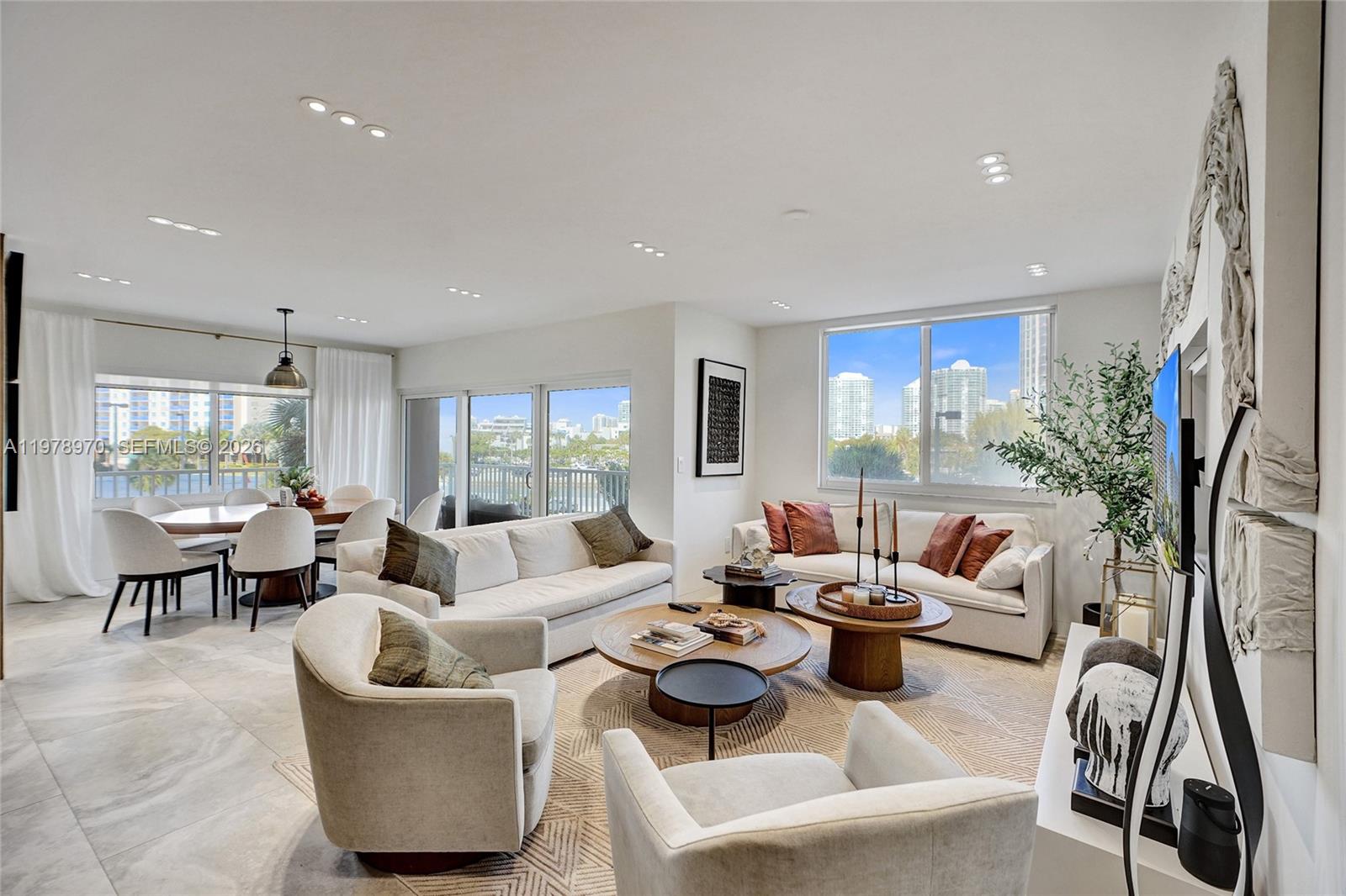 ARLEN HOUSE CONDO - Residential