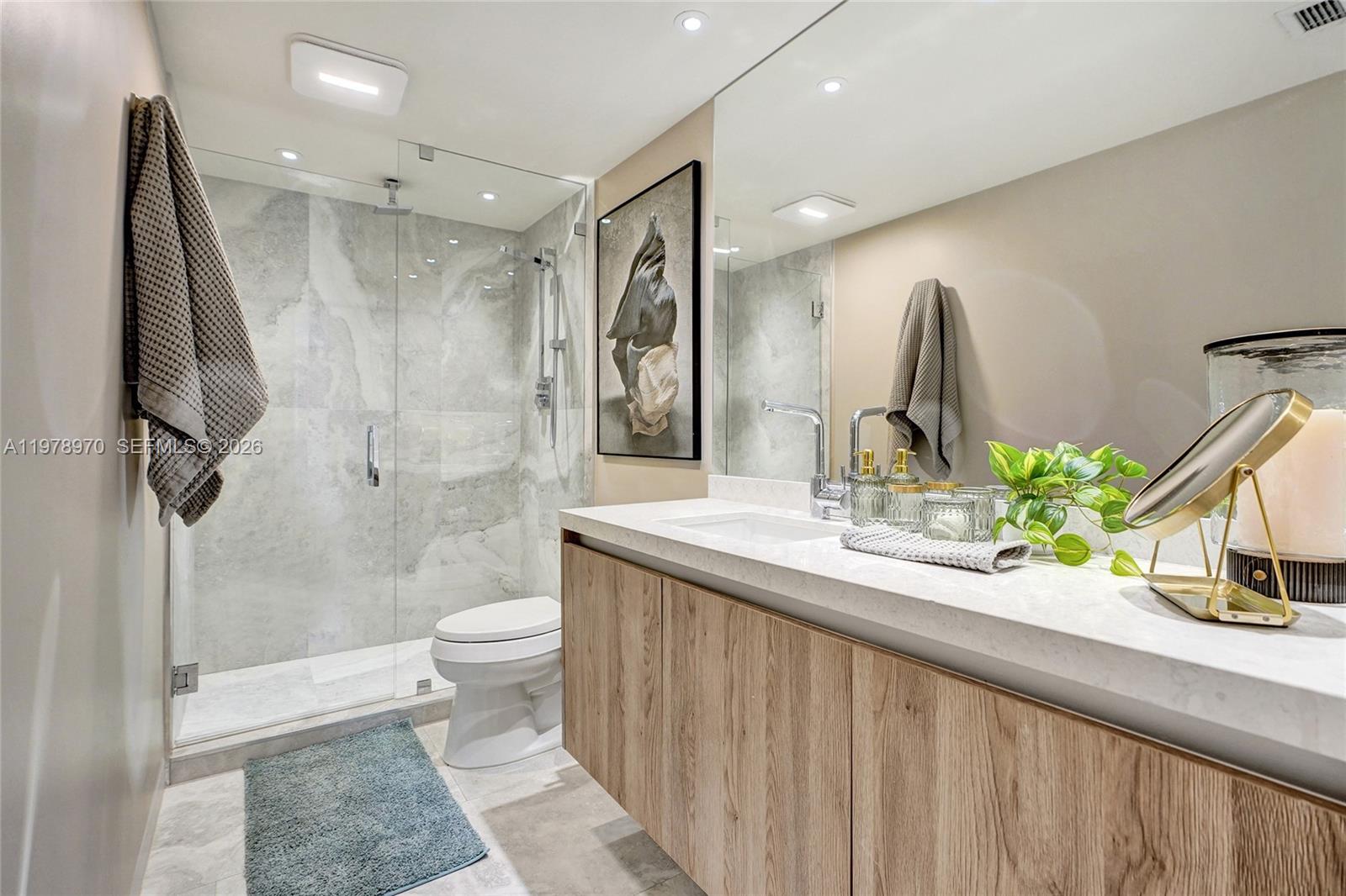 ARLEN HOUSE CONDO - Residential