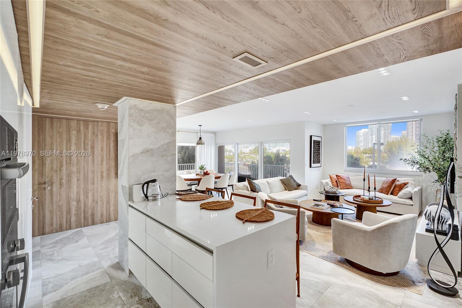 ARLEN HOUSE CONDO - Residential