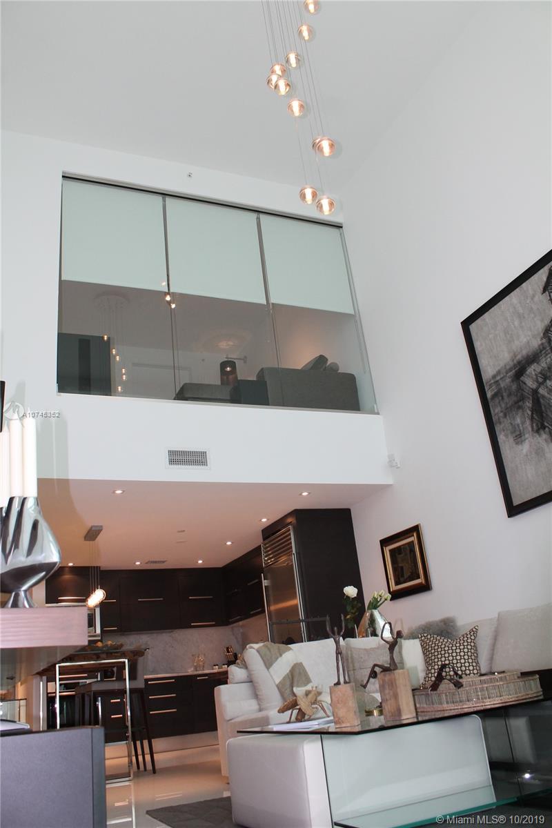 900 BISCAYNE BAY CONDO - Residential Lease