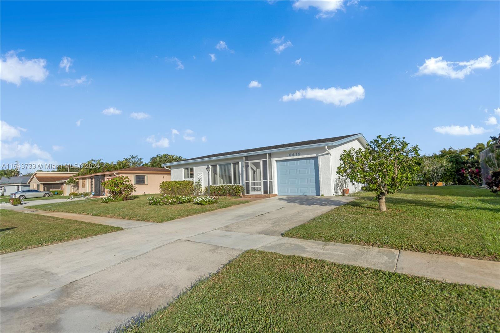 COCO WOOD LAKES SEC 2 - Residential