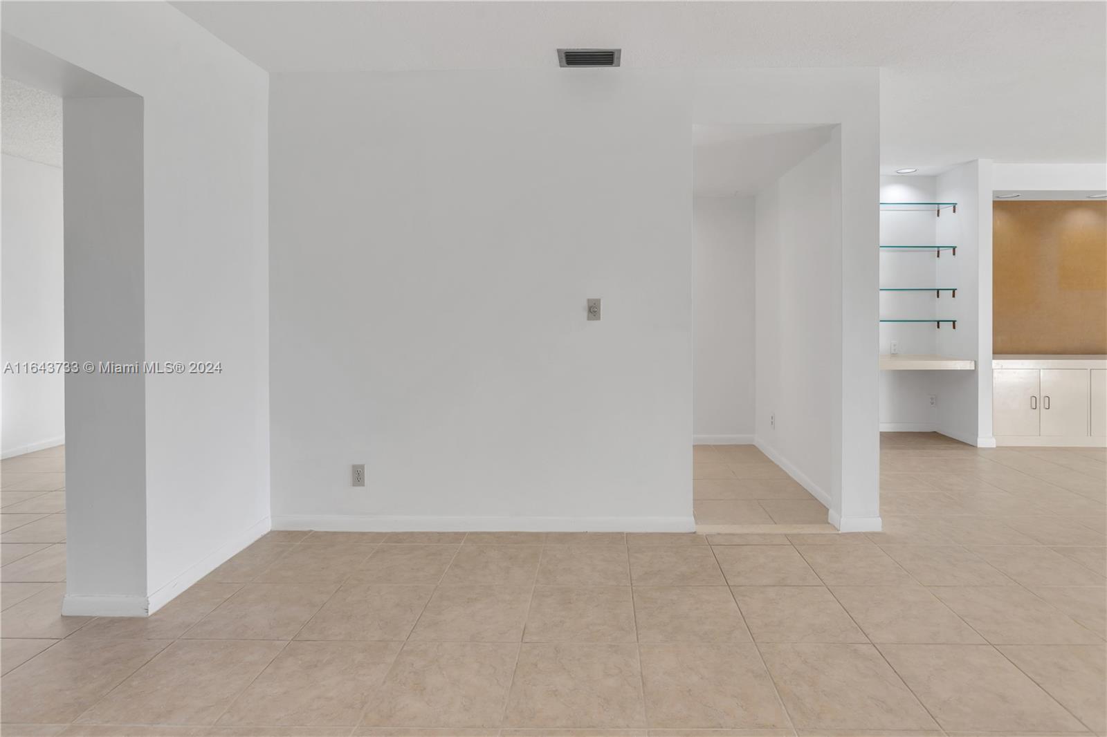 COCO WOOD LAKES SEC 2 - Residential