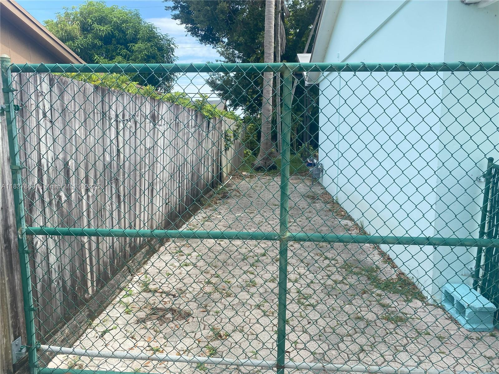 11121 SW 203rd Ter -