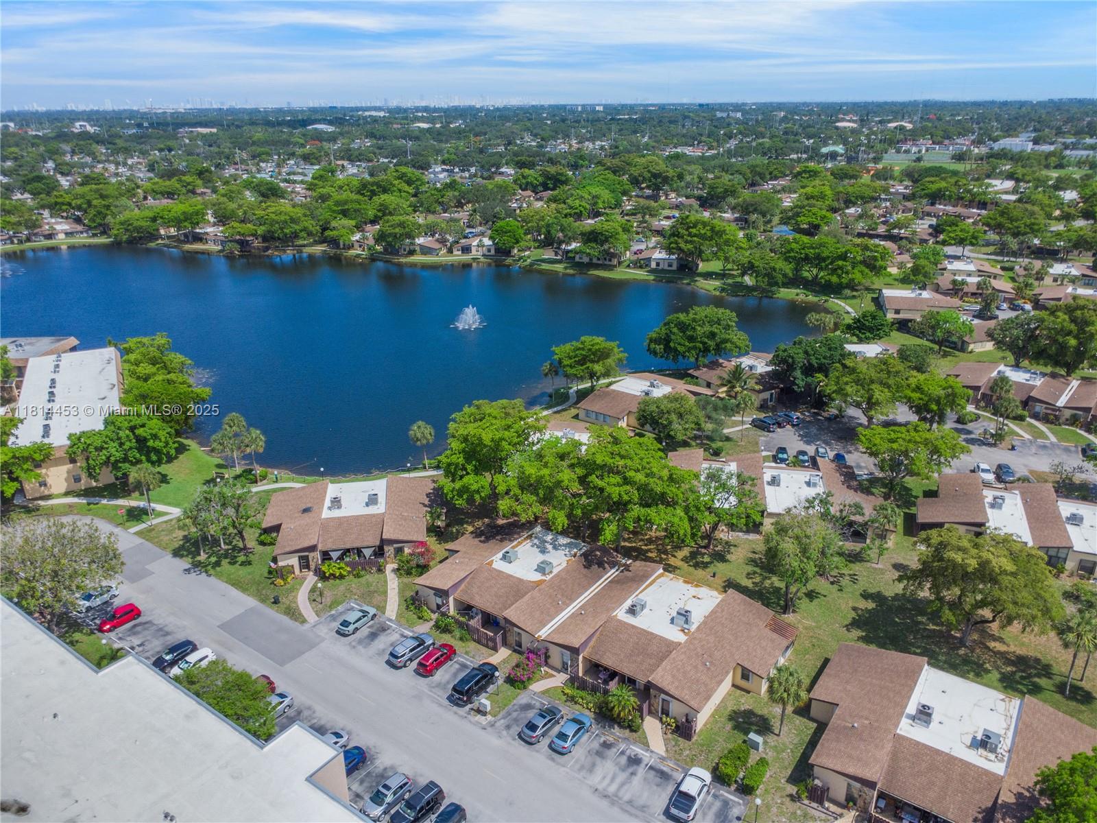 VILLAS AT CARRIAGE HILLS - Residential