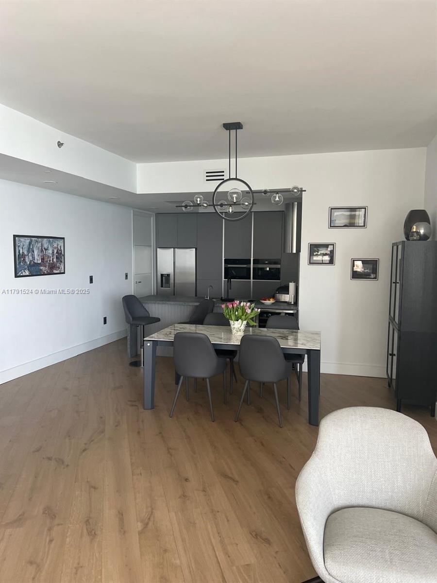 16001 Collins Ave 707