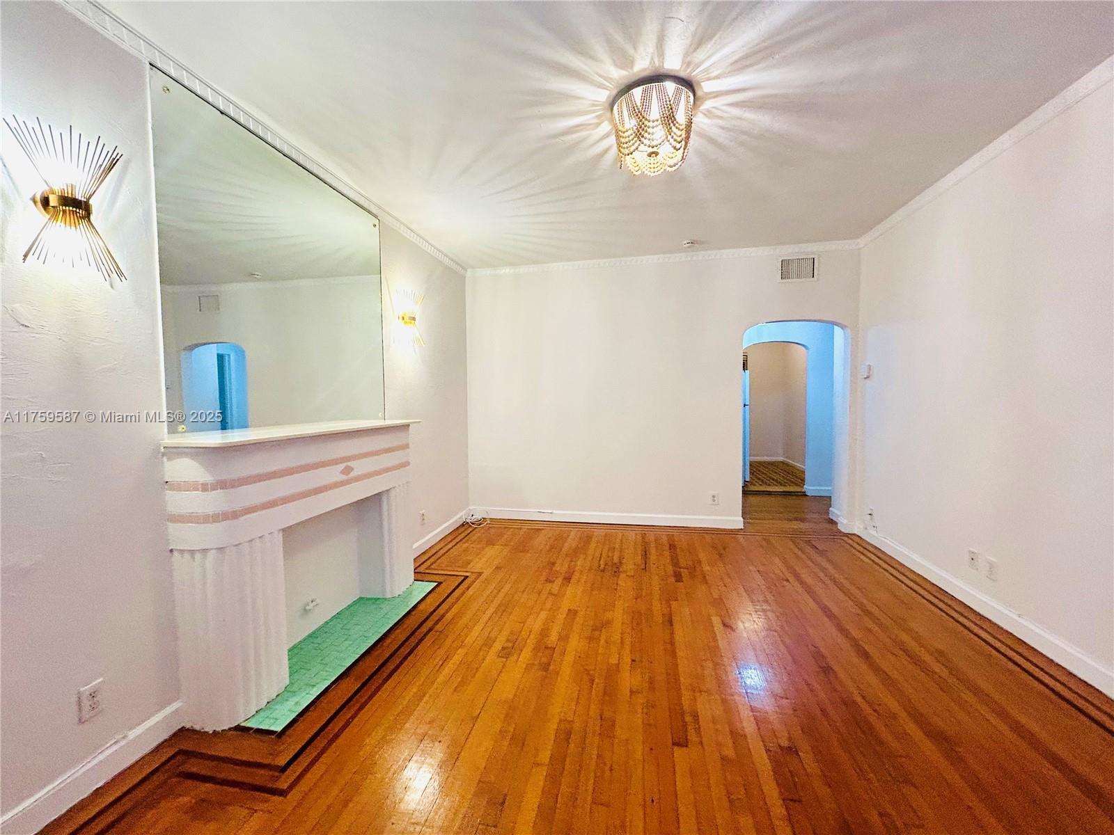 1573 Pennsylvania Ave 9N, Miami Beach, Miami-Dade County, Florida - 1 Bedrooms  
1 Bathrooms - 