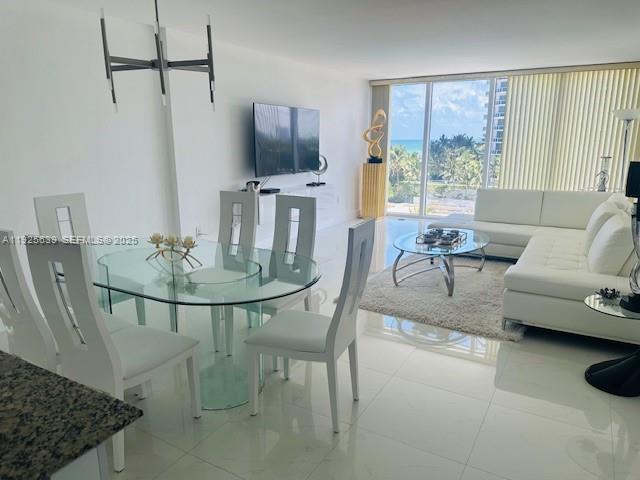 HARBOUR HOUSE - Residential