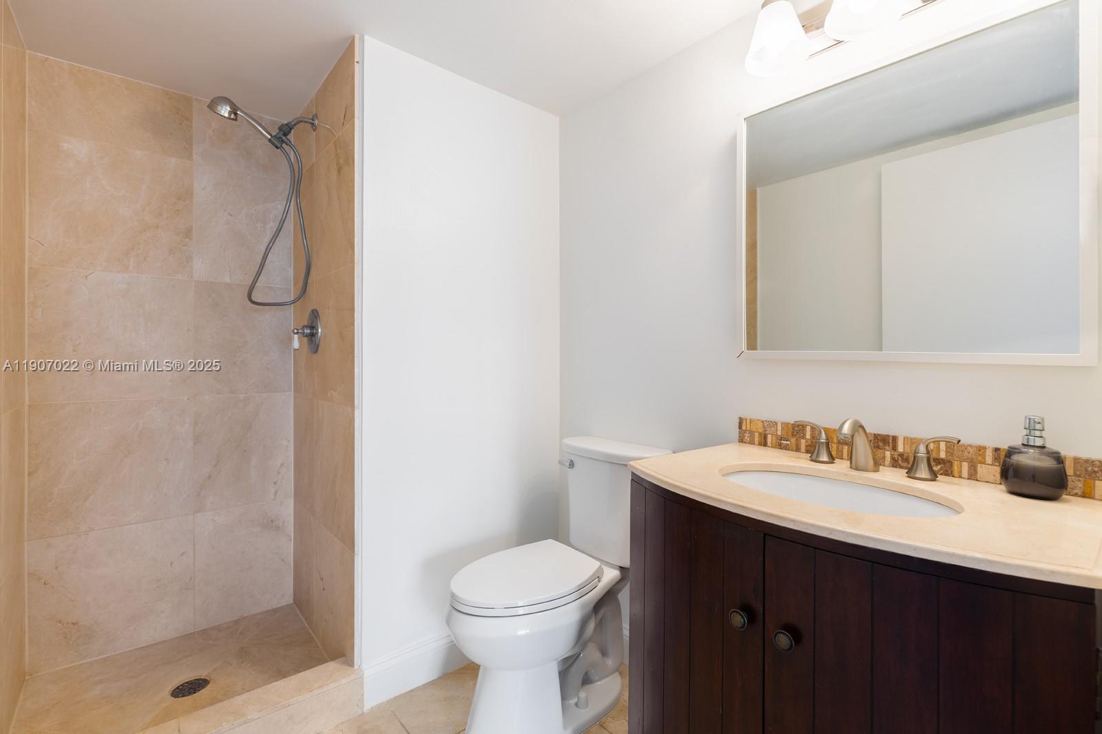 BAYVIEW PLAZA CONDO - Residential