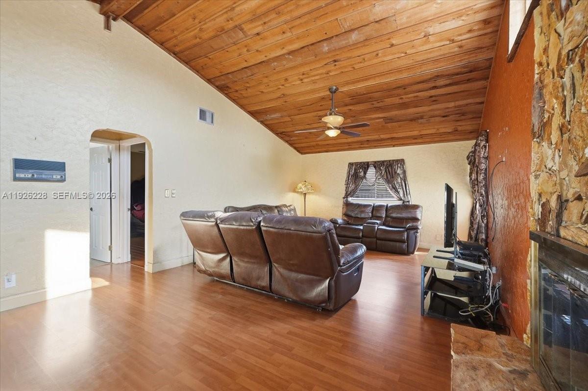 WOODMONT TRACT 51 - Residential