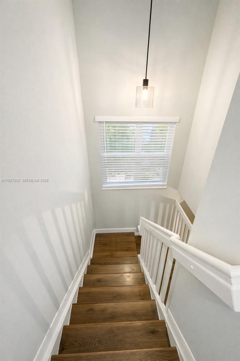 2201 Clipper Pl 5405