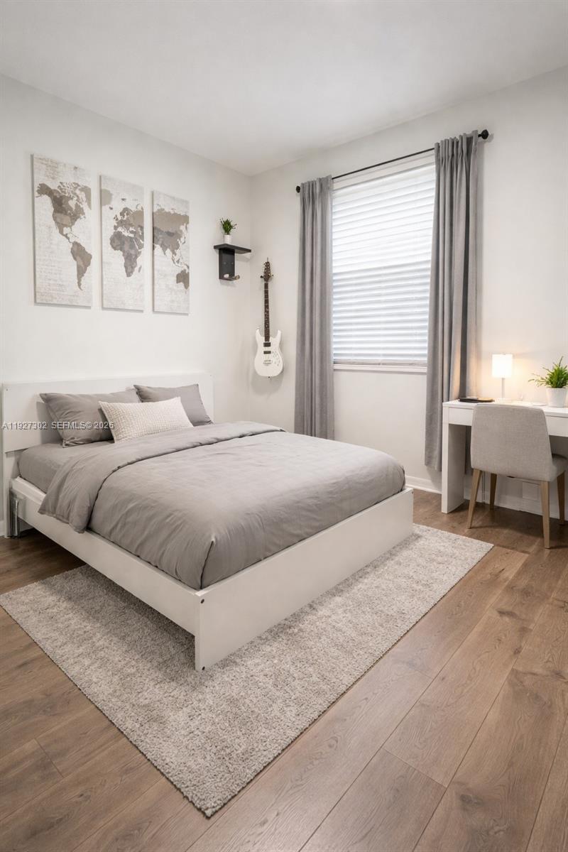 VILLAS AT HARBOR ISLES CO - Residential