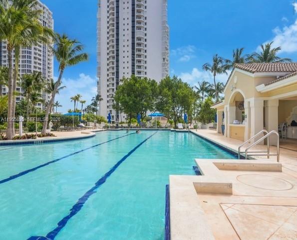 NORTH TOWER AT THE POINT - Residential