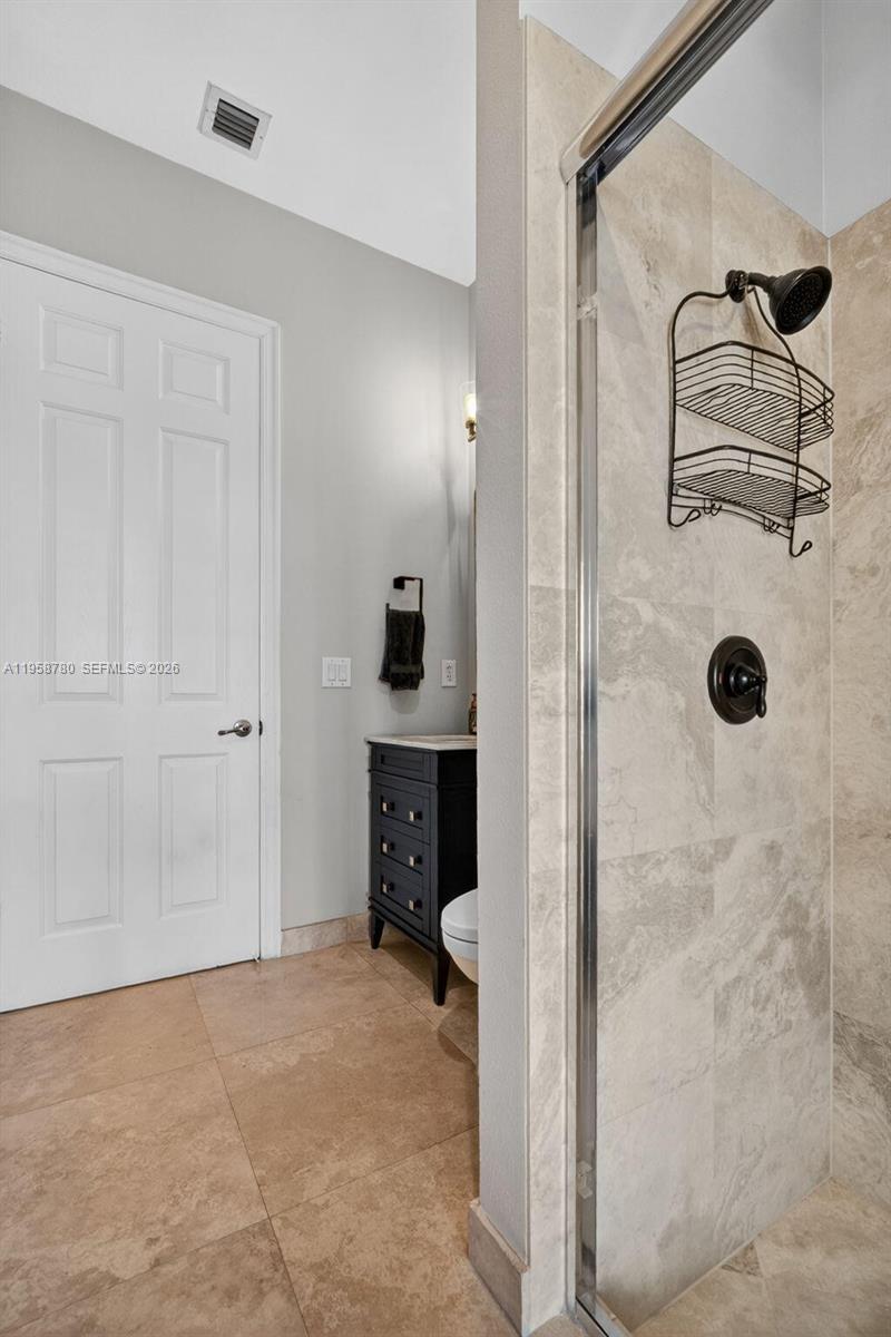 RIVERSTONE - Residential