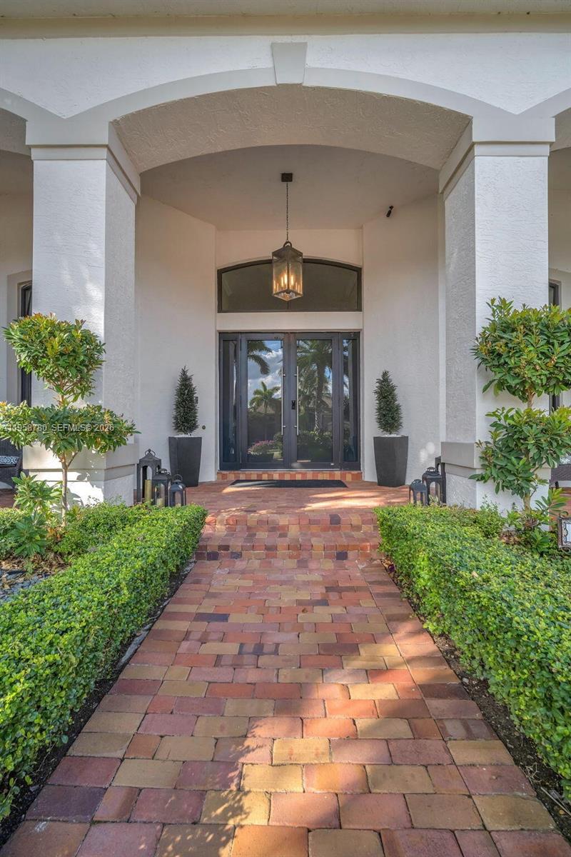 RIVERSTONE - Residential