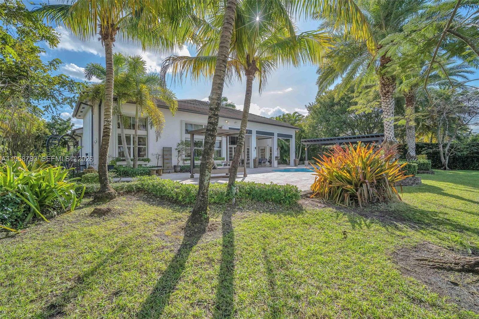 RIVERSTONE - Residential