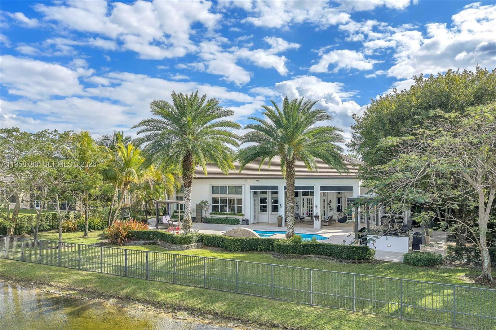 RIVERSTONE - Residential