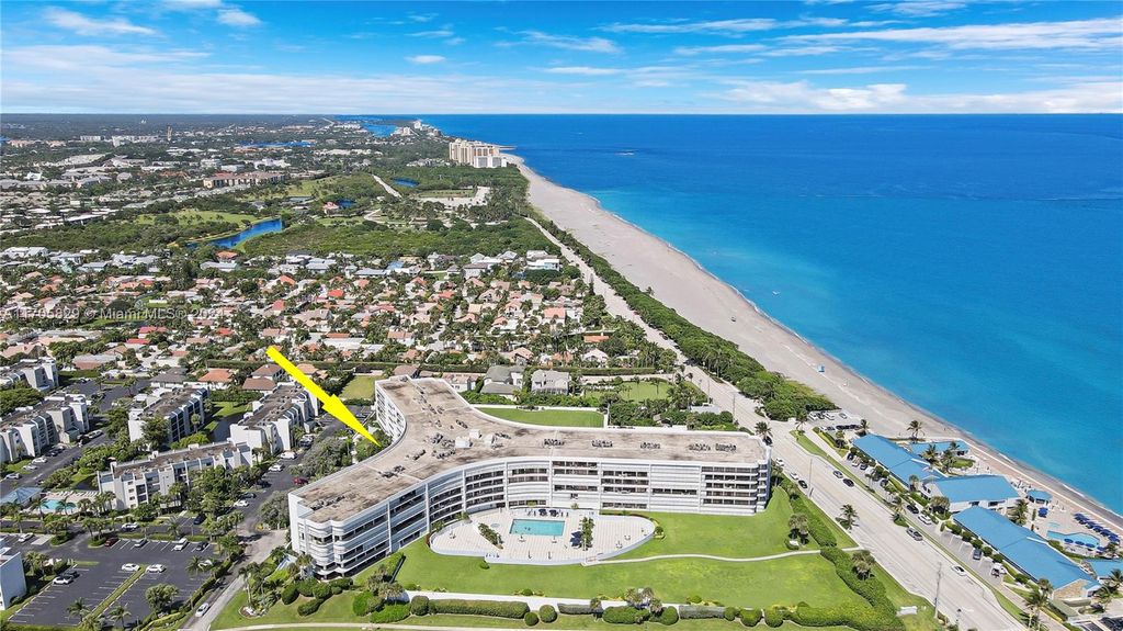 Photo of 1300 S Highway A1A #425, Jupiter, FL 33477 (MLS # A11705829)