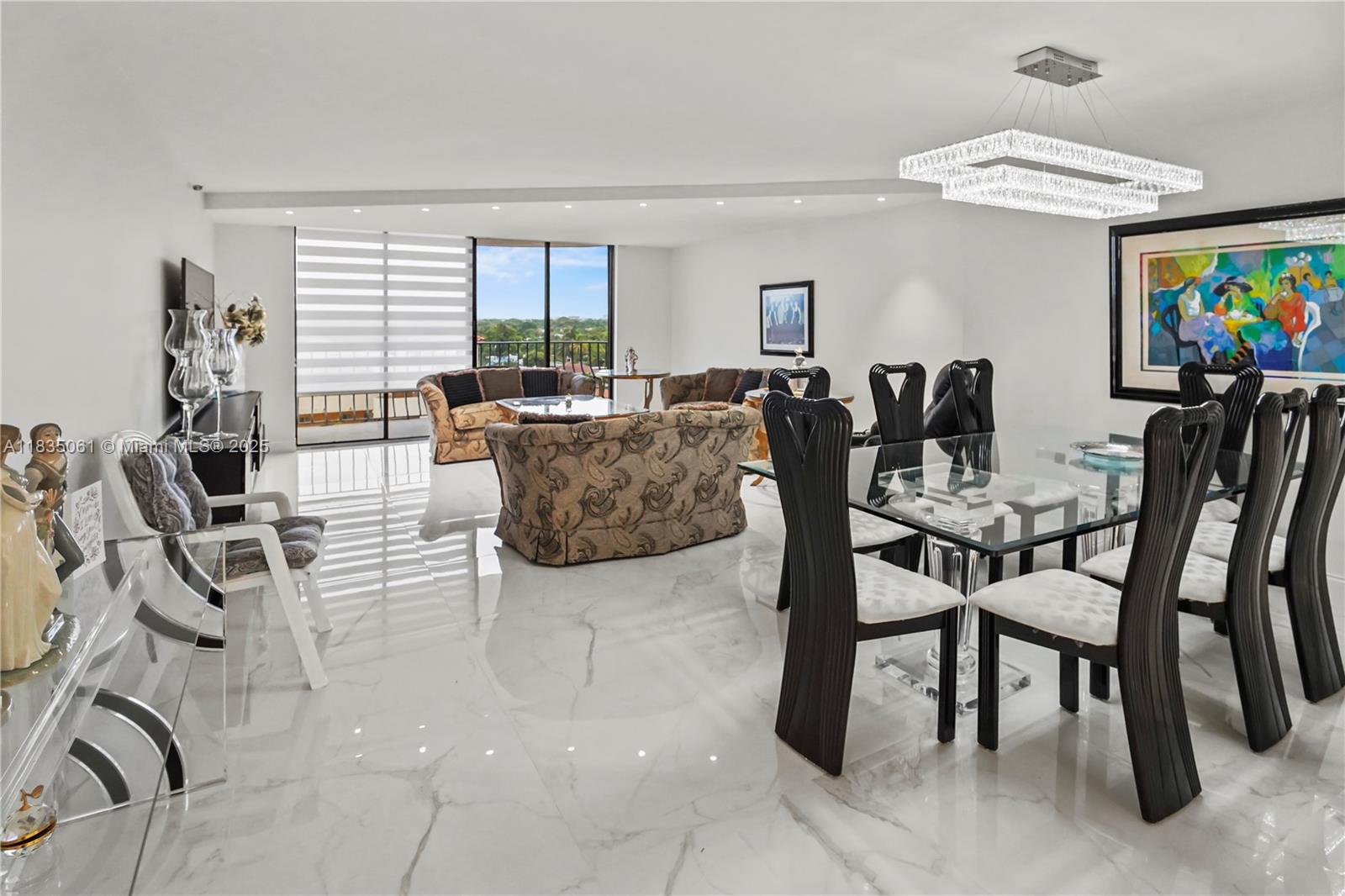 8877 Collins Ave 705