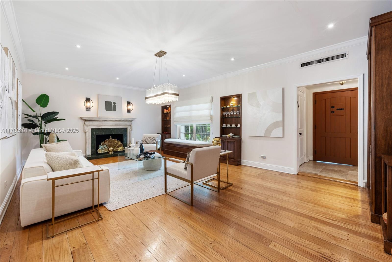 NAUTILUS EXTENSION 3RD - Residential