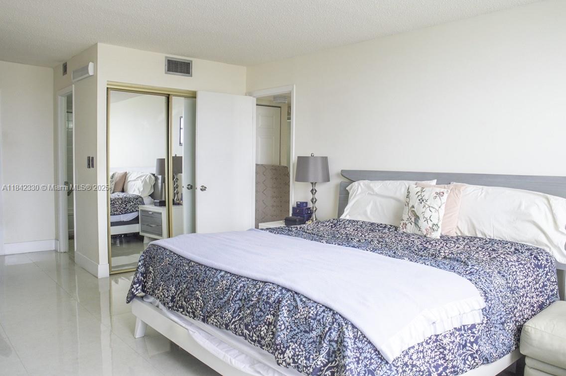 COMMODORE PLAZA CONDO - Residential