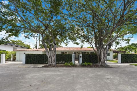 Tiny photo for 2225 SW 19th Ave, Miami, FL 33145 (MLS # A12004150)