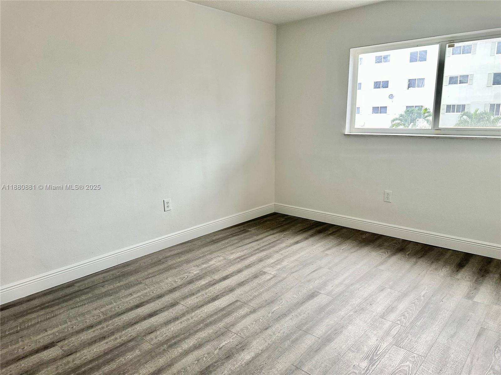 BELLWOOD HOMESITES - Residential Lease