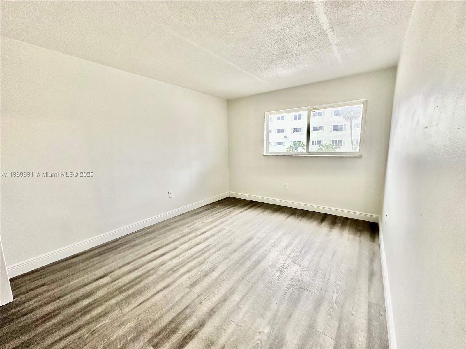 BELLWOOD HOMESITES - Residential Lease