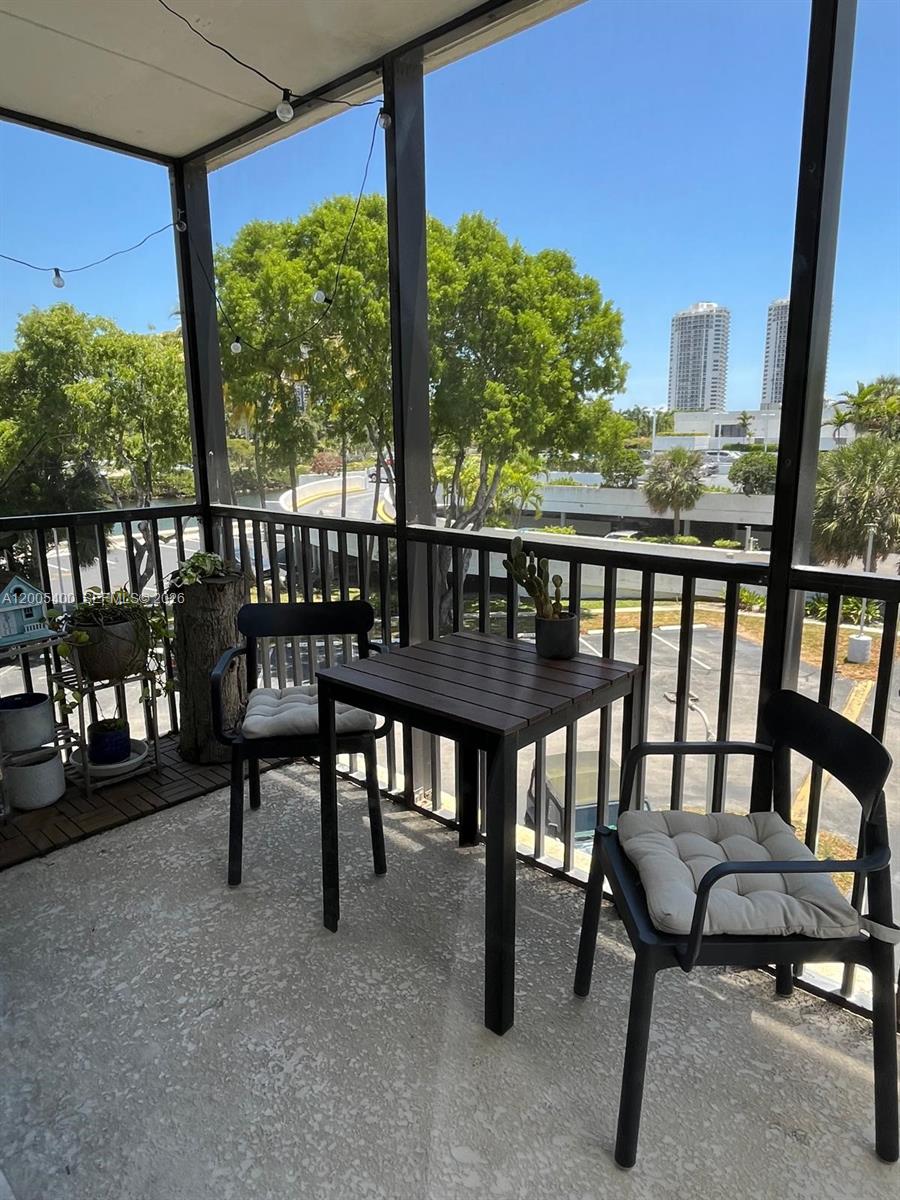 ENSENADA CONDO BLDG E-II - Residential Lease