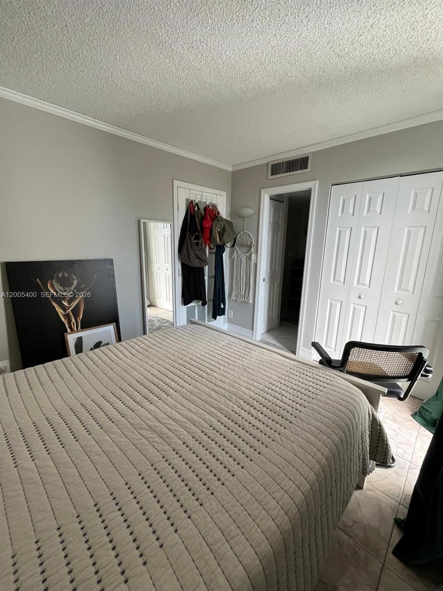 ENSENADA CONDO BLDG E-II - Residential Lease